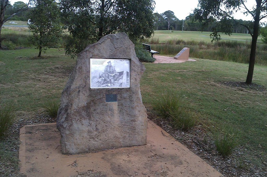 The Souvenir King Monument by HipToeKnee