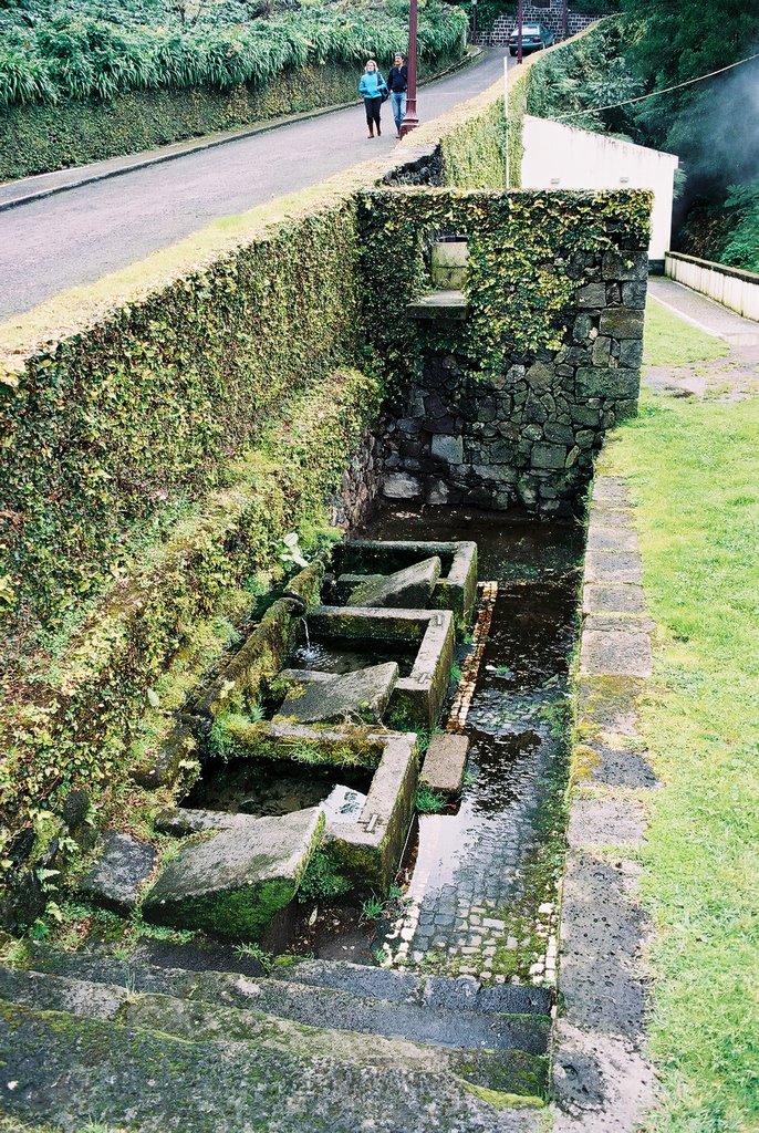 Tanques - Caldeiras - Ribeira Grande by Rui Branco