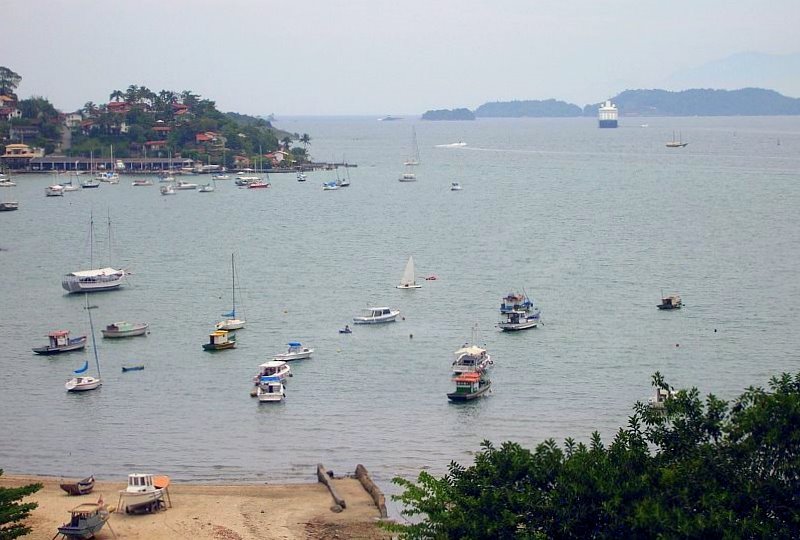 Bahía de Angra dos Reis by drcak07