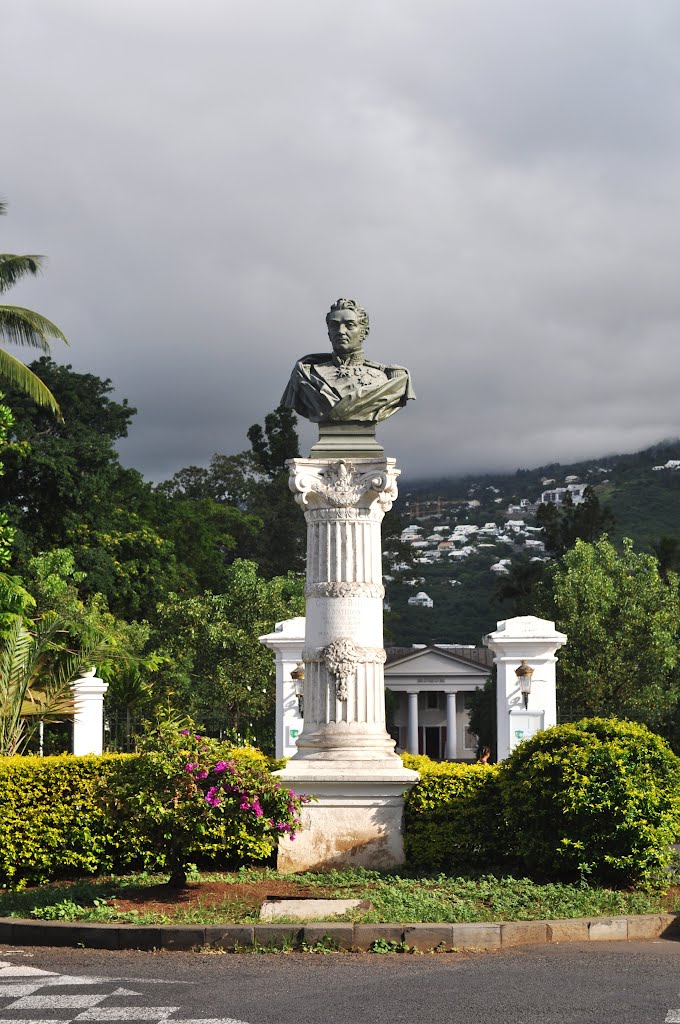 Général Bailly et le muséum St Denis La Réunion France by thiera