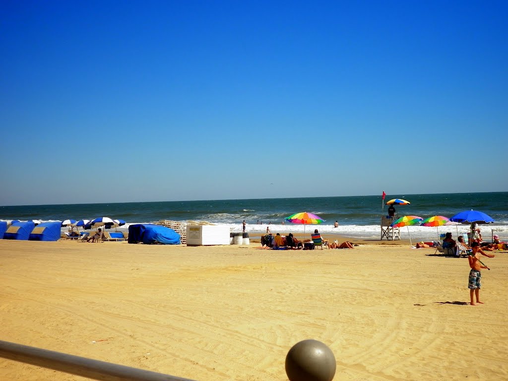 Coast of Atlantic Ocean, Virginia Beach, VA, USA by Sergey Daulenov