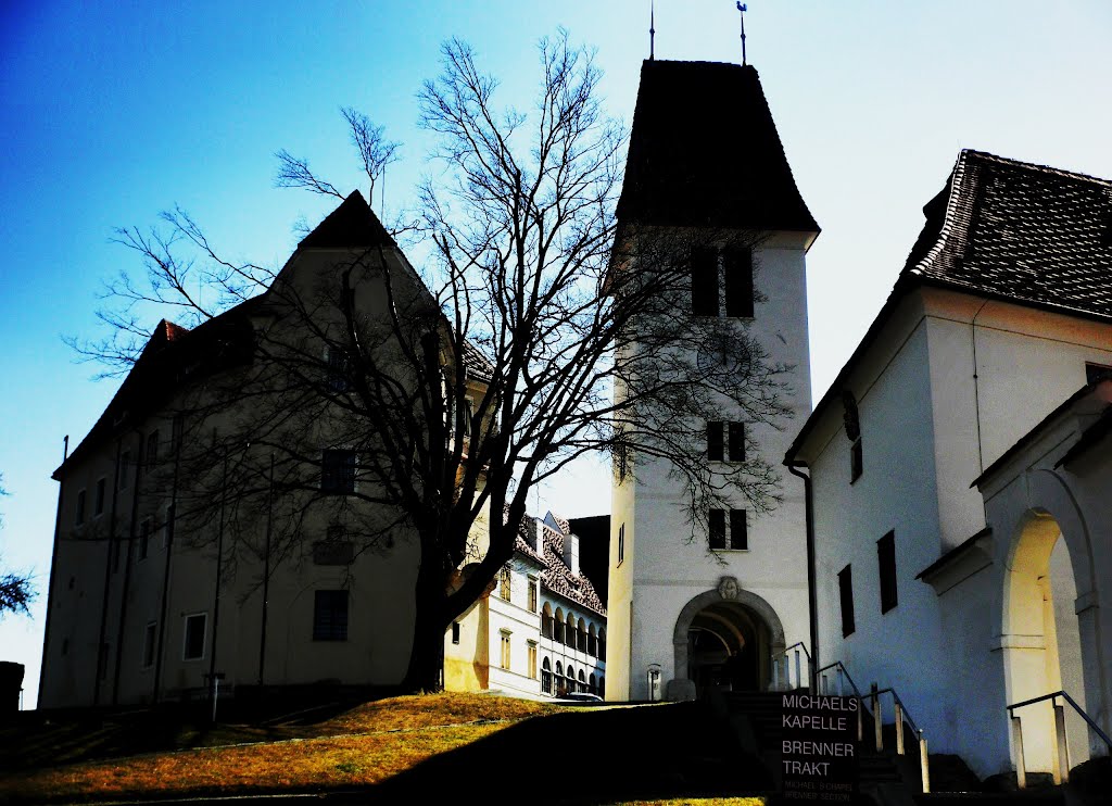 Das obere Schloss Seggau - Castle Seggau by agkm