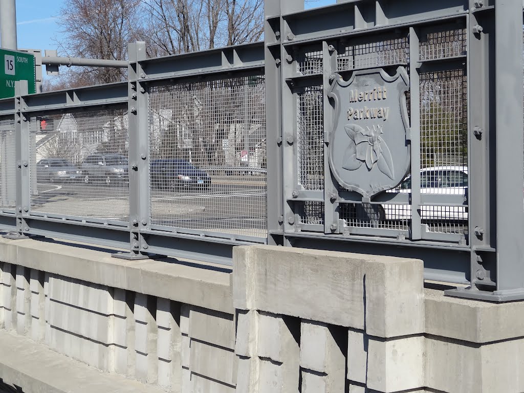 Main Street Bridge Detail by rogerking