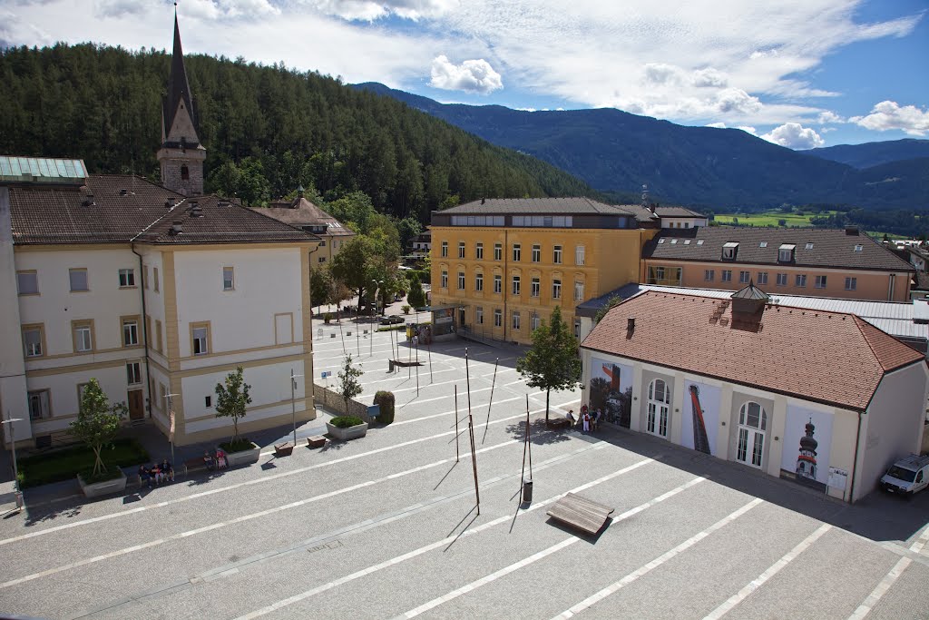 Brunico - piazza municipio by mimmo pazienza