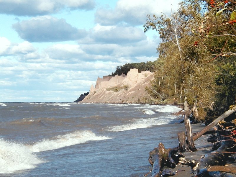 Chimney Bluffs State Park by R Smith