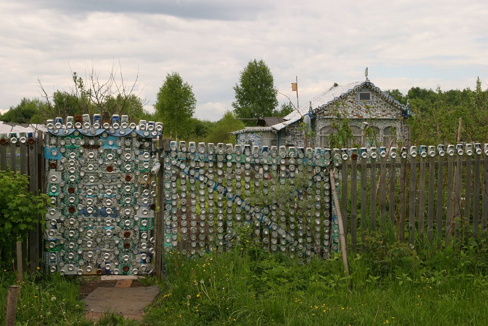 Aluminium can house by Алексей Романов