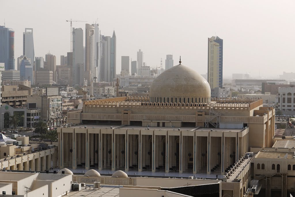 Viewing the Grand mosque by Shutter