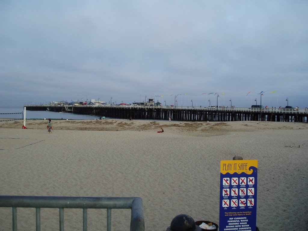 Santa Cruz Pier by Jakub Simane