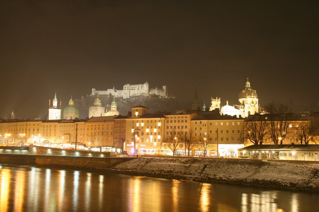 Salzburg night view by Rafael B.