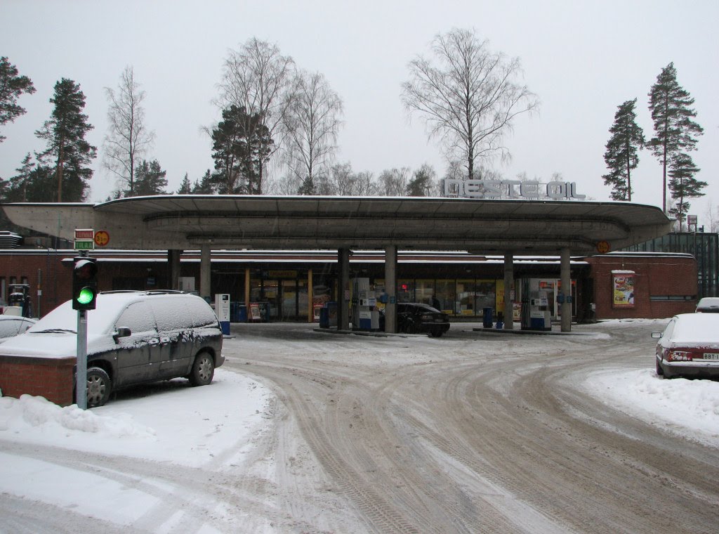 Neste Oil Otaniemi by ahav