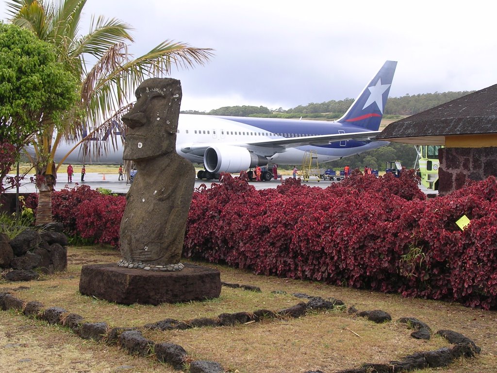 EASTER ISLAND AIRPORT by ringrosso