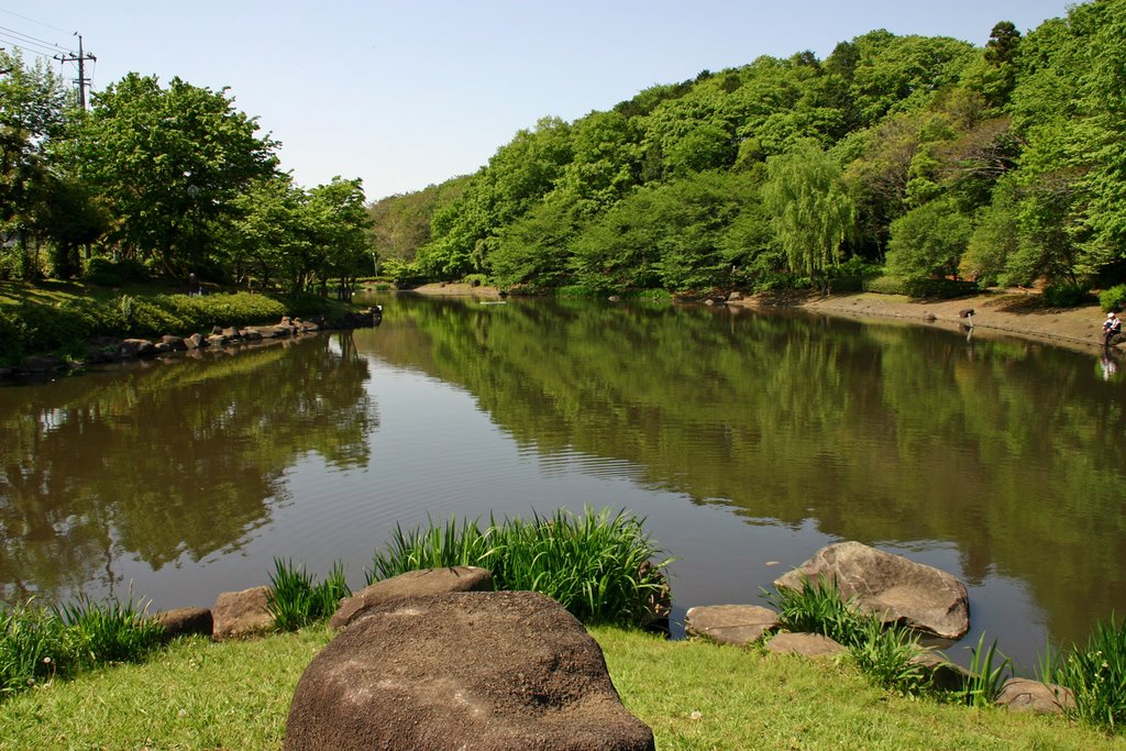 Junsai Pond by Claudio Ken JP