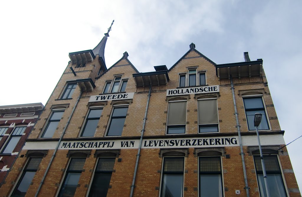 Tweede Hollandsche Maatschappij van Levensverzekering, Haarlem (Trudi) by Trudi