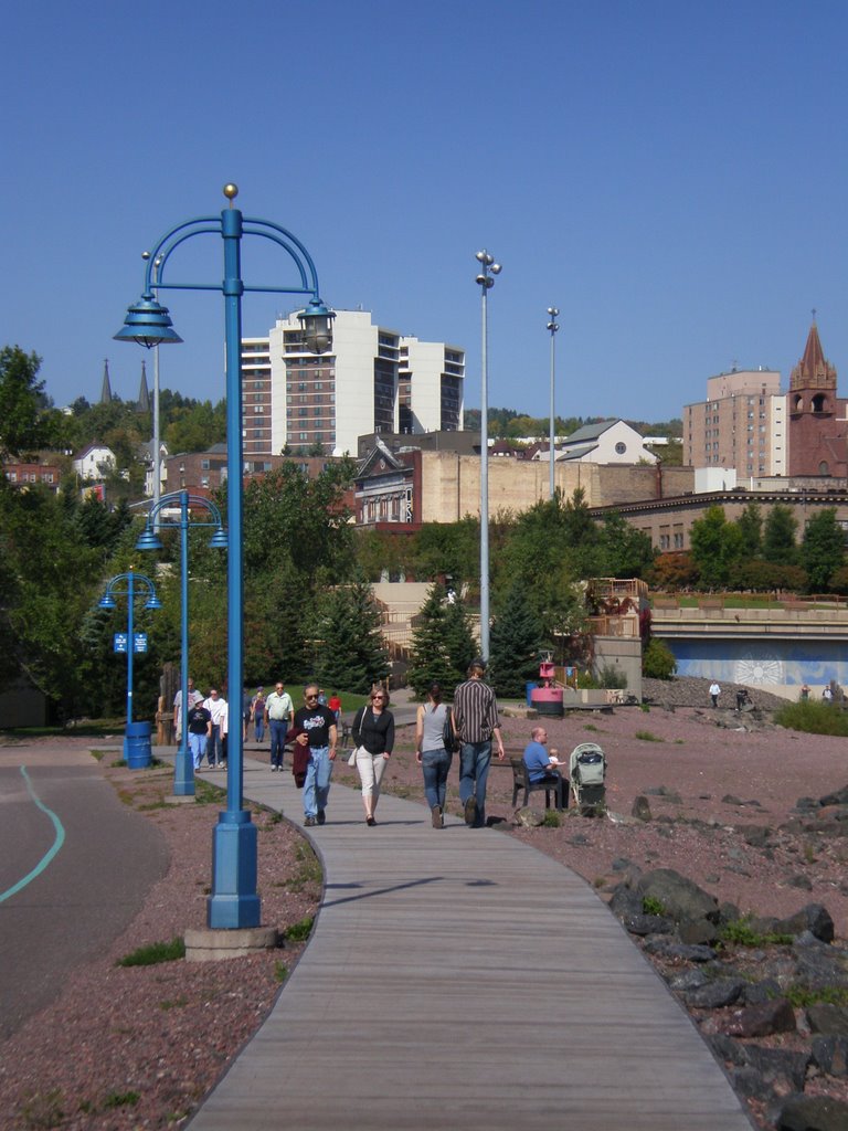 Boardwalk, Downtown Duluth by boubs