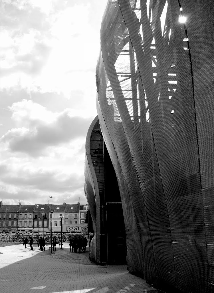 Maison Folie de Wazemmes (Lille) by Guy Ferdinande