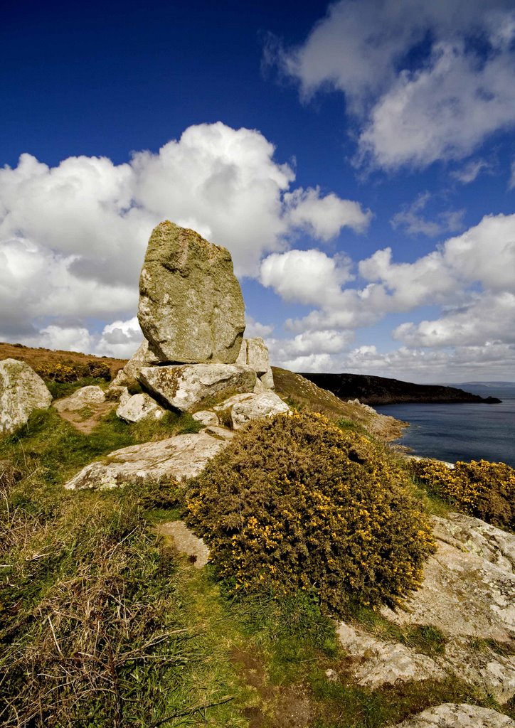 Near Lamorna by www.pauldavoren.com