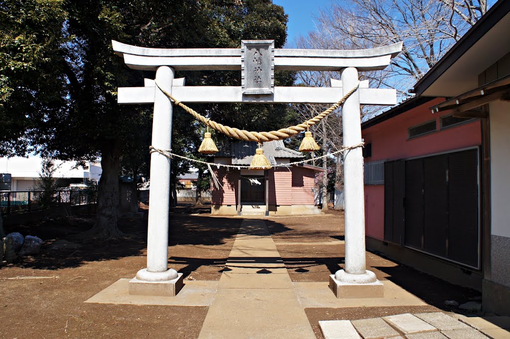 八幡神社 -Hachiman Shrine- by Saruman8000