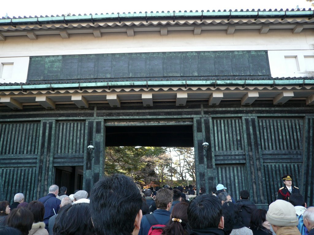 The Main Gate of The Imperial Palace 皇居正門 by AMANO Jun-ichi