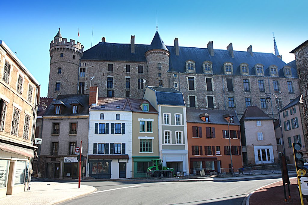 (Re-)building the past. Lapalisse. France. by flyingdutchman