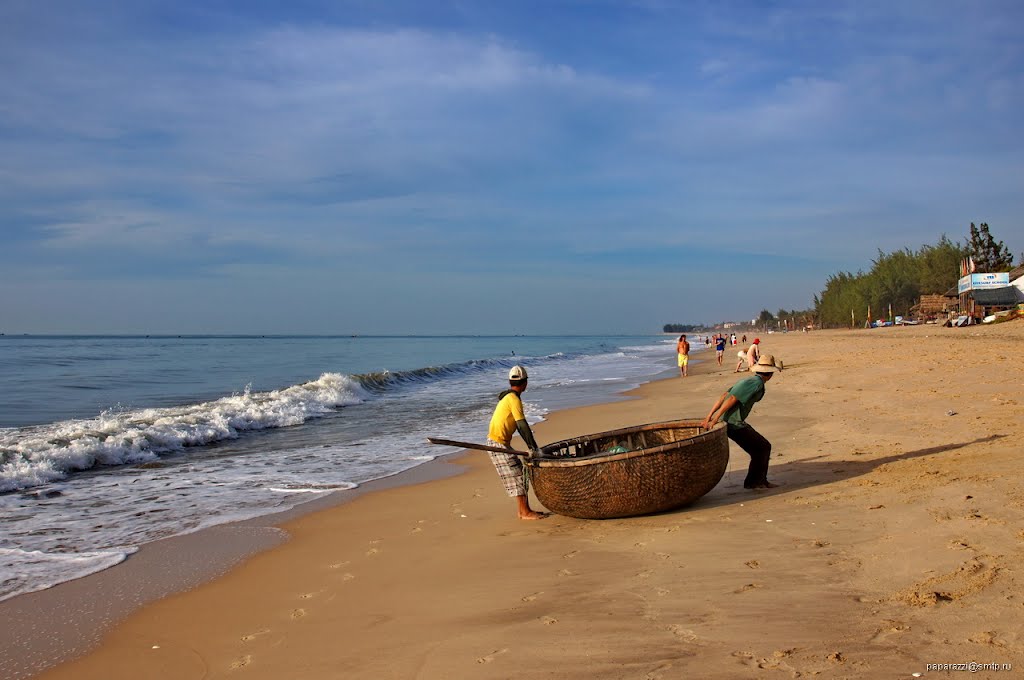 Vietnam PhanThiet MuiNe by paparazzistas