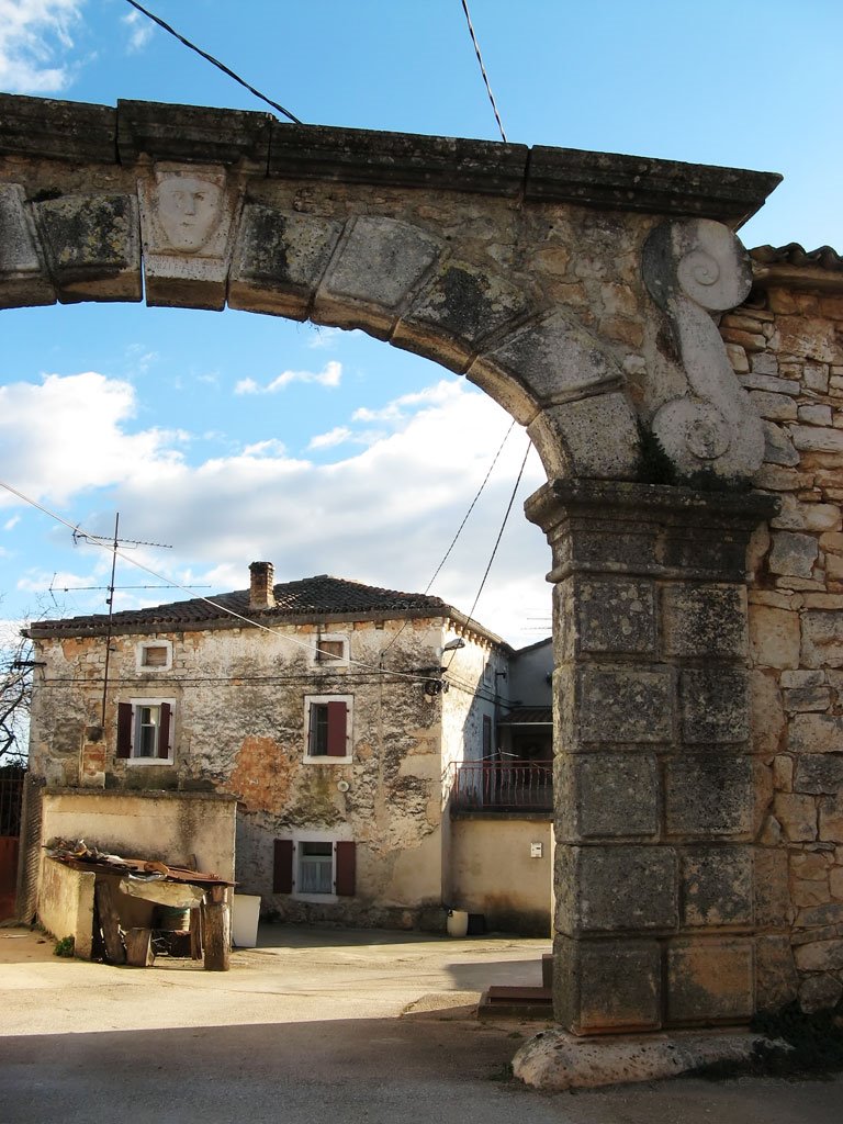 Arch in Barat by pike_TS