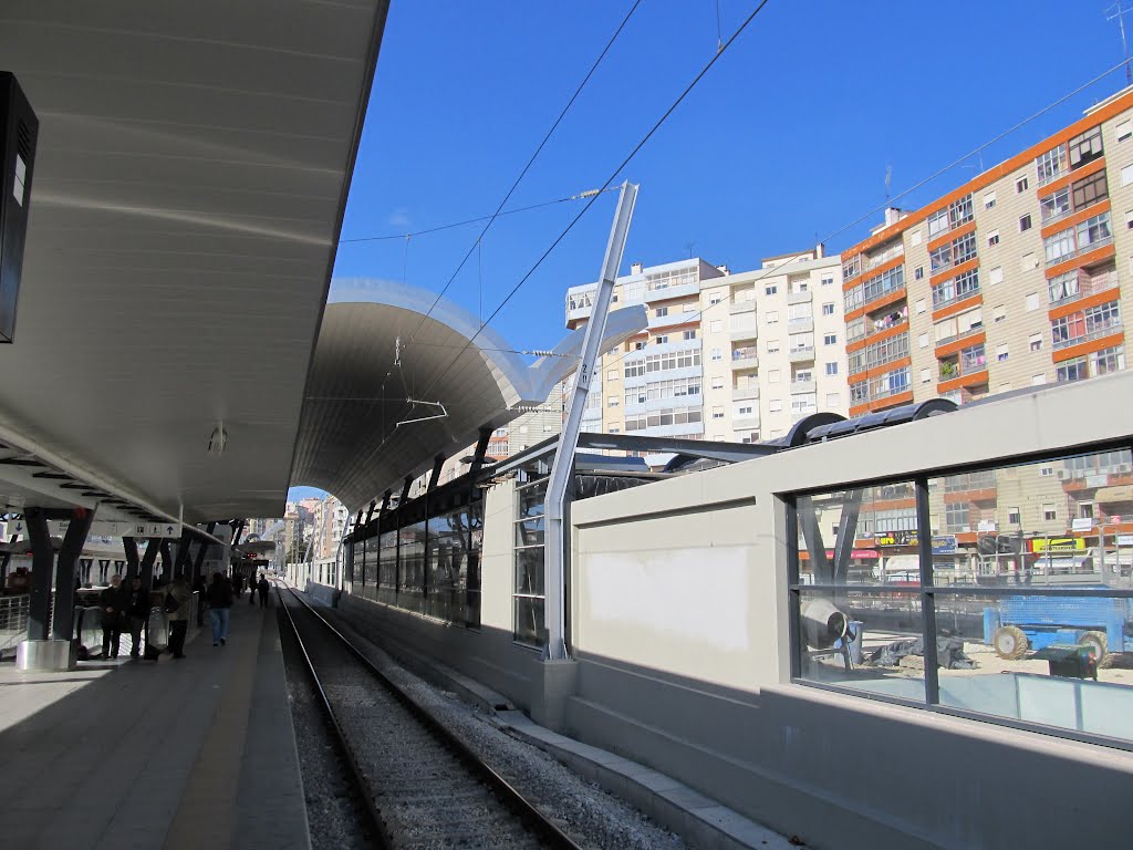 Cacém - Estação de Comboio, 2012Fev by Luís Boléo