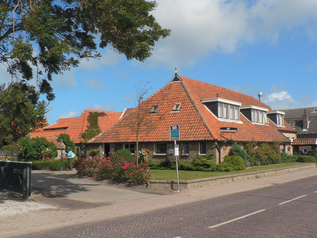 Hotel Walvisvaarder Lies Terschelling by Chris Adamse