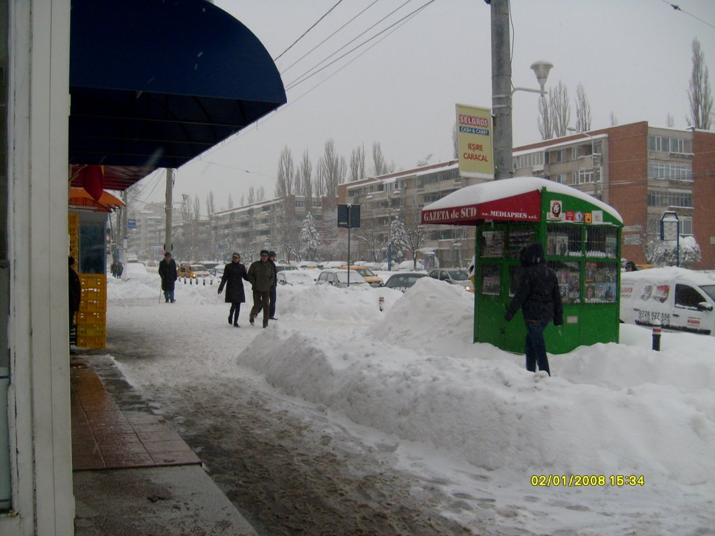 Calea Bucuresti - Rotonda iarna by vintila