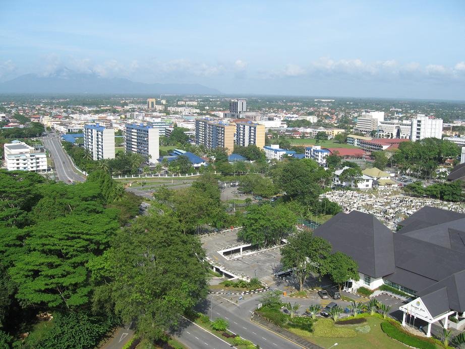 Kuching skyline taken from City Tower (6) by netaholic