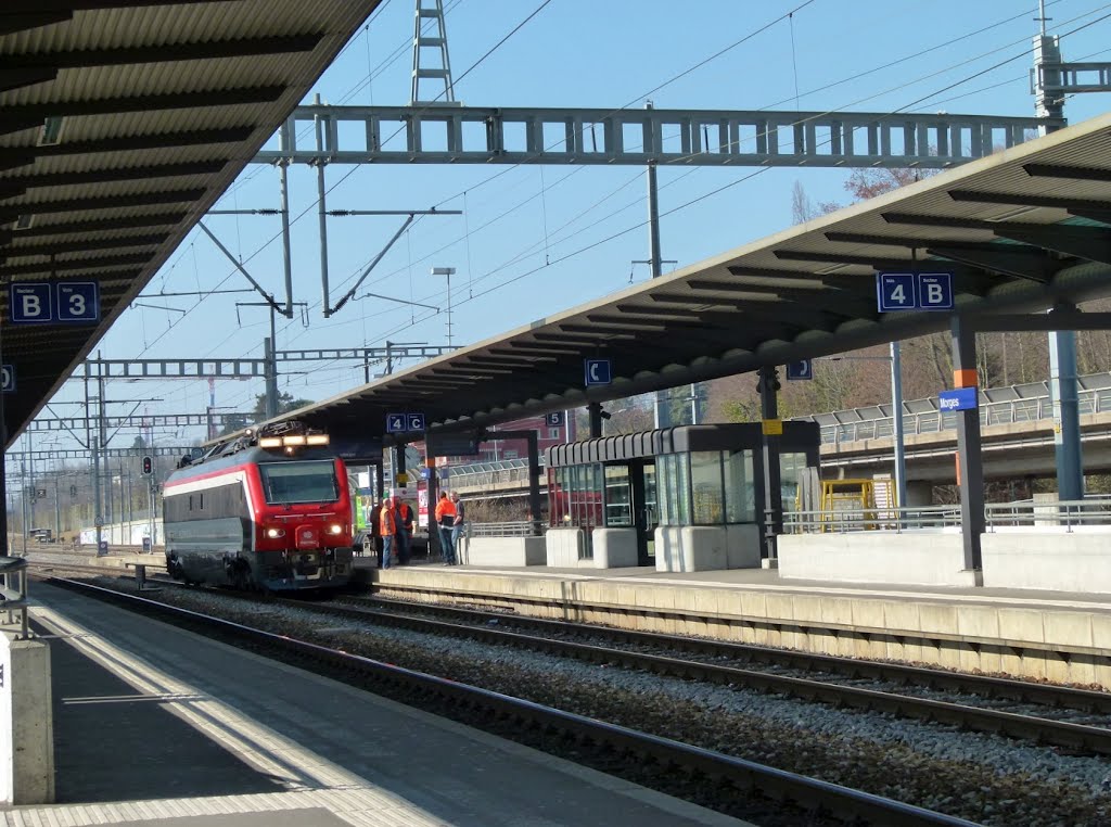 Gare de Morges by Magda GHALI