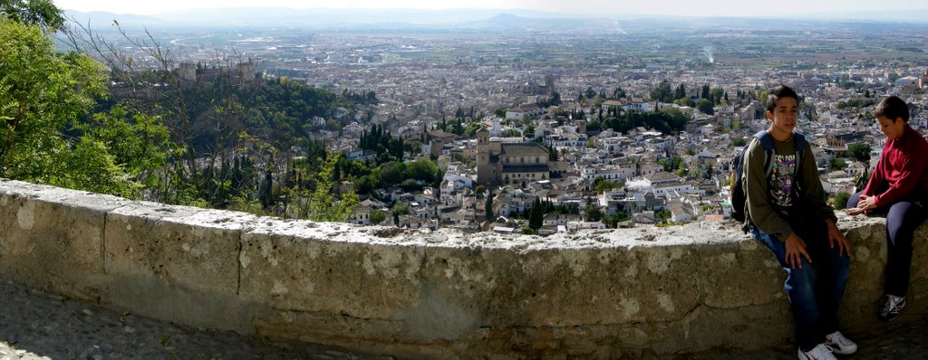 Granada desde el Mirador de San Miguel. by Ramón Carlos Válor L…