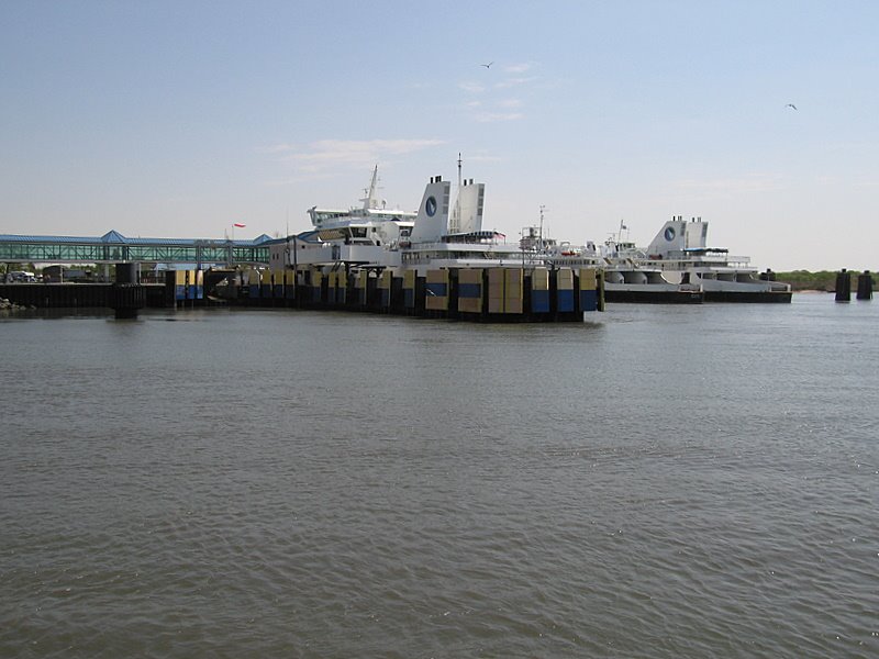 Cape May ferry dock by RoadMode