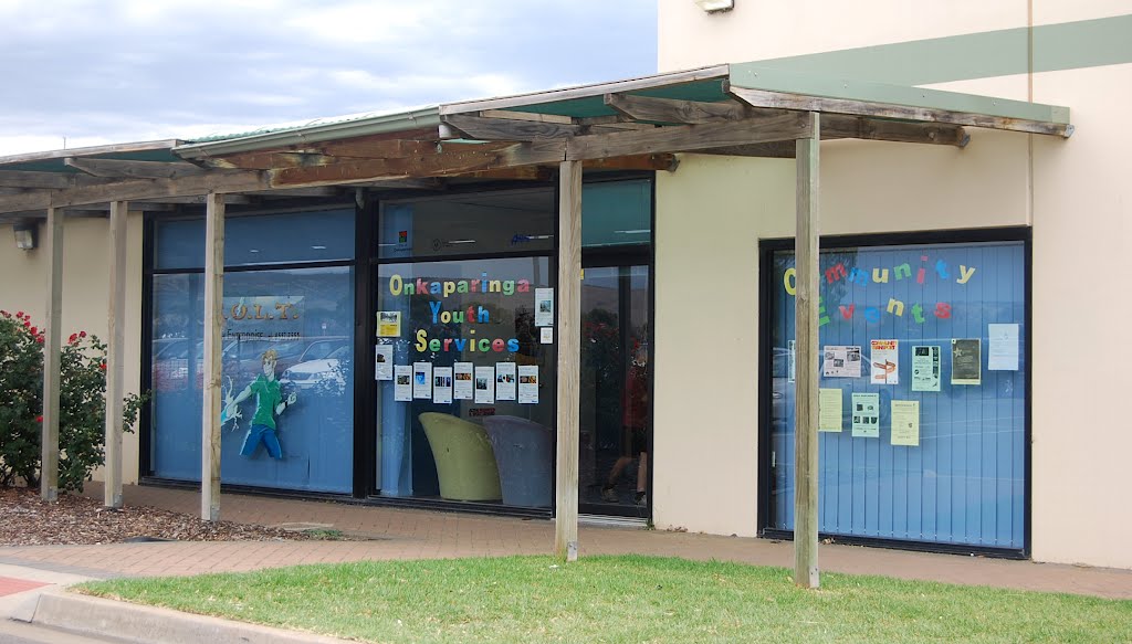 Youth Services and homework support centre by Phaedrus Fleurieu