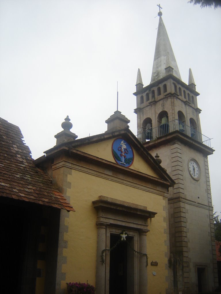 Iglesia en Ex Hacienda San Miguel Regla by Alex Lopez M