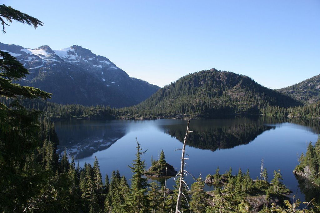 Bedwell lake by Leon Levasier