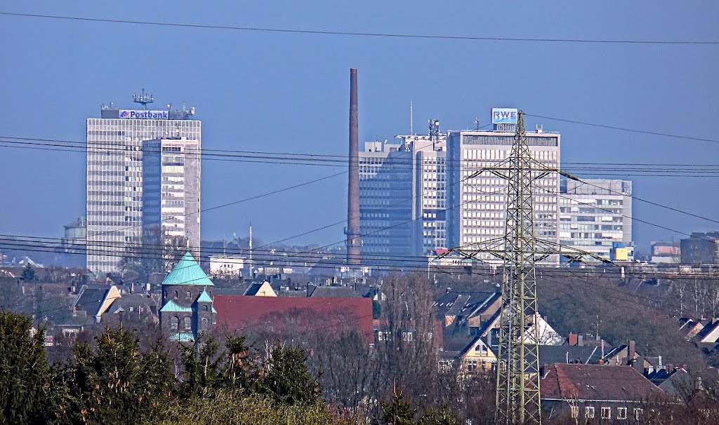 Essen-Stadtkern / Blick von der Reuterstrasse in Mülheim-Winkhausen zur Essener Innenstadt by Cityfotograph