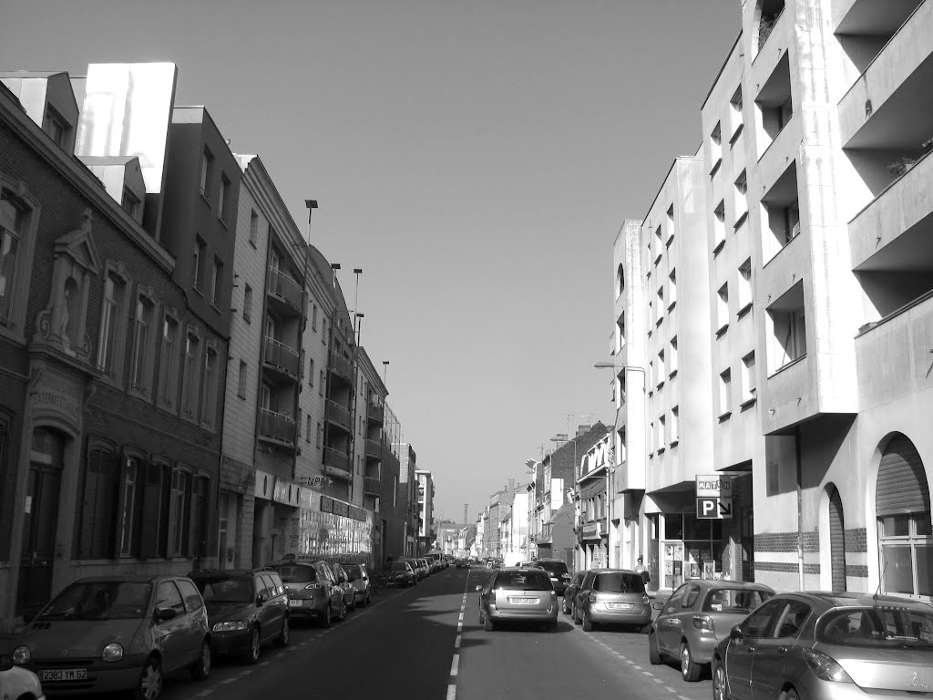 Rue d'Arras (Lille) by Guy Ferdinande