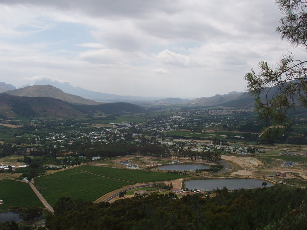 Franschhoek from pass by jan o b