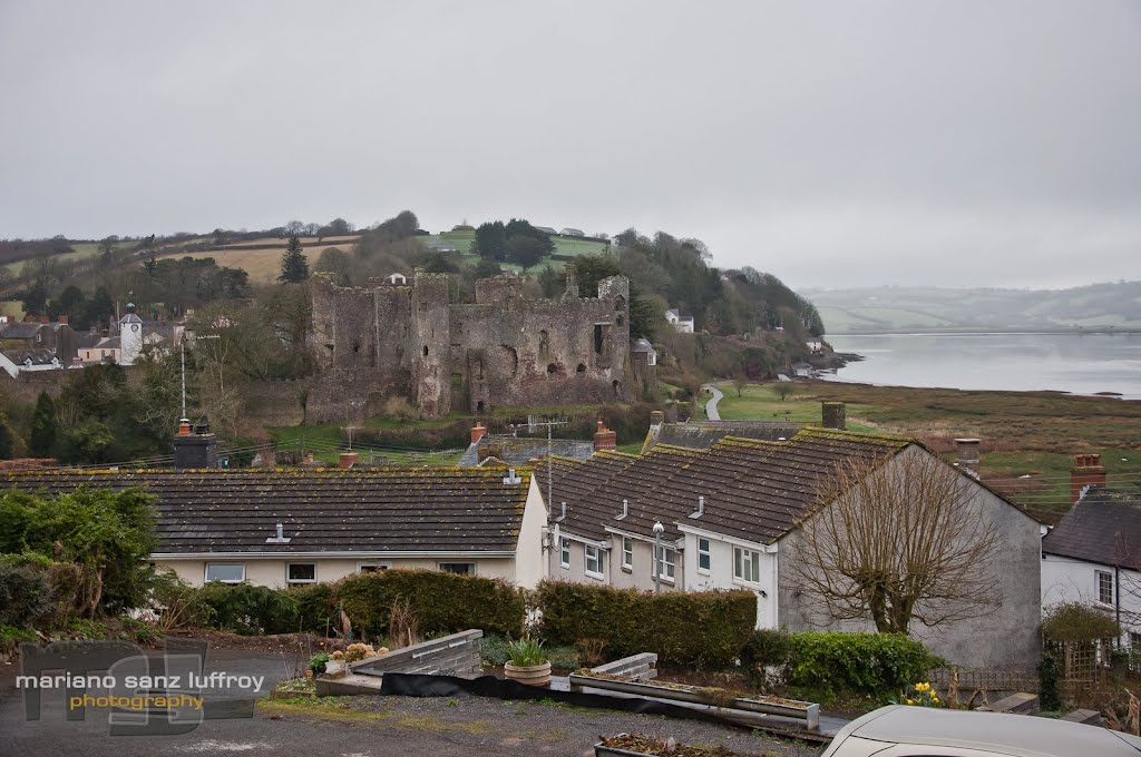 Laugharne Castle by Mariano Sanz