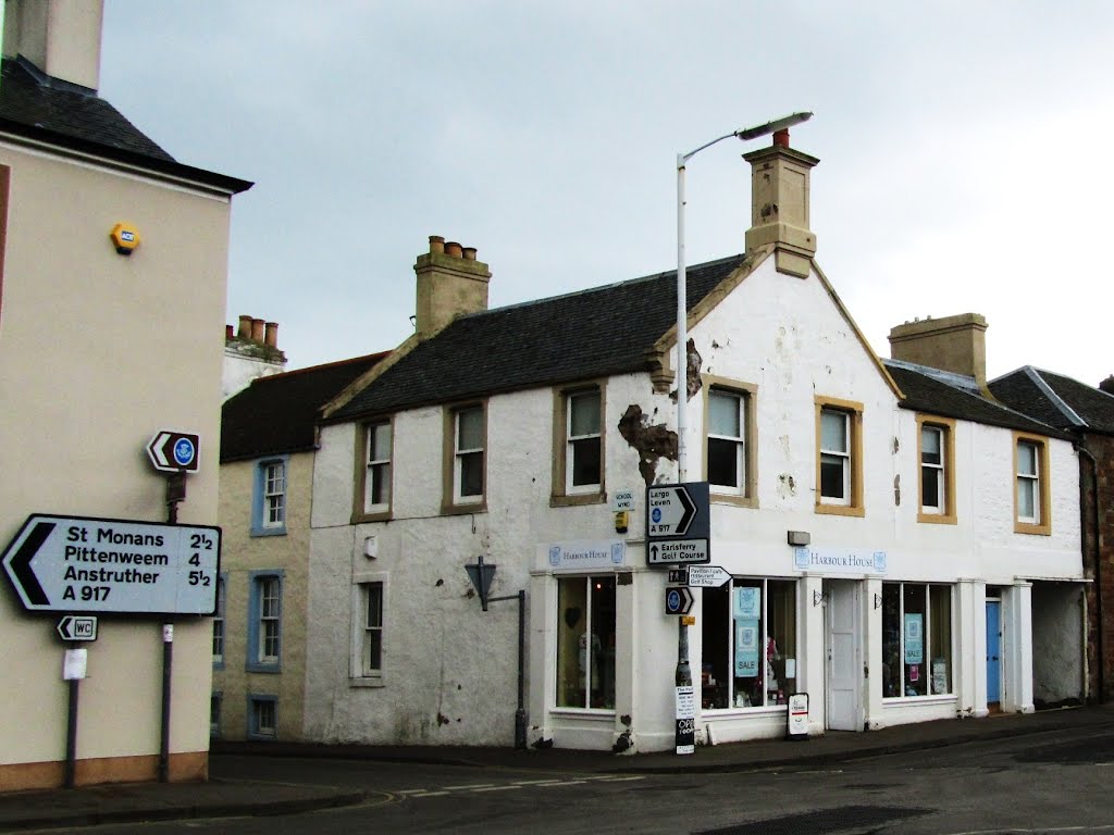 Harbour House by terrygilley