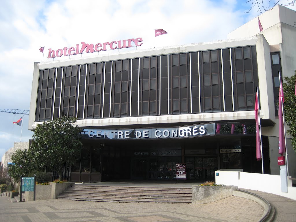 Le Centre des Congrès, bd. Carnot à ANGERS (Maine-et-Loire). by JOJO 4 9