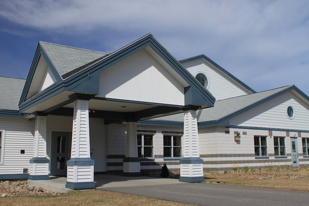 Sandown North School by Dean Zanello