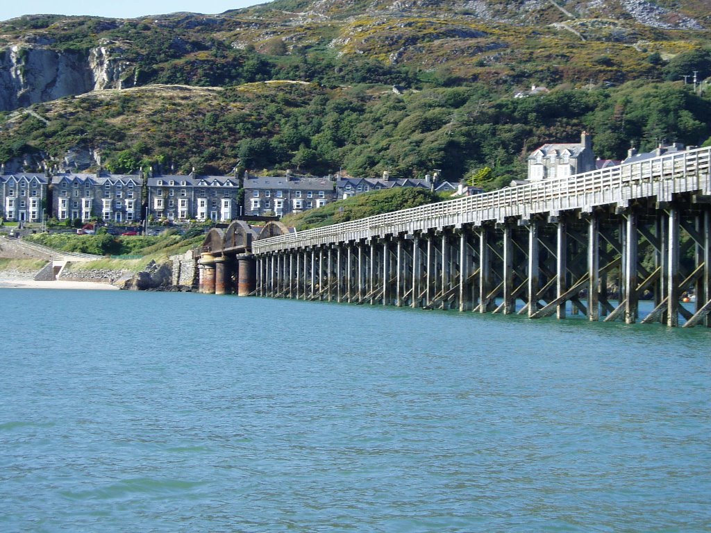 Barmouth bridge by Neil East