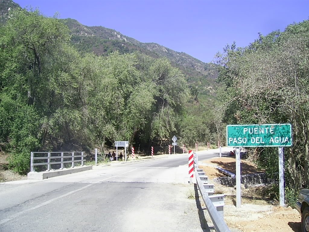 Puente: Paso del Agua. by Gerald Foxon