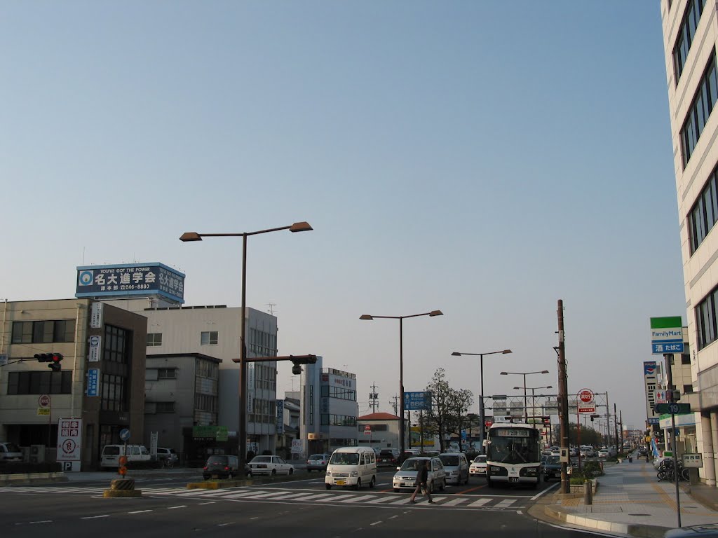 Tsu Station 津駅 by plumgarden