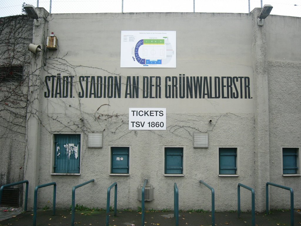 Stadion an der Grünwalder Straße by pimpino