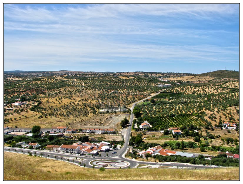 Vista das Muralhas do Castelo para Noroeste by Barragon