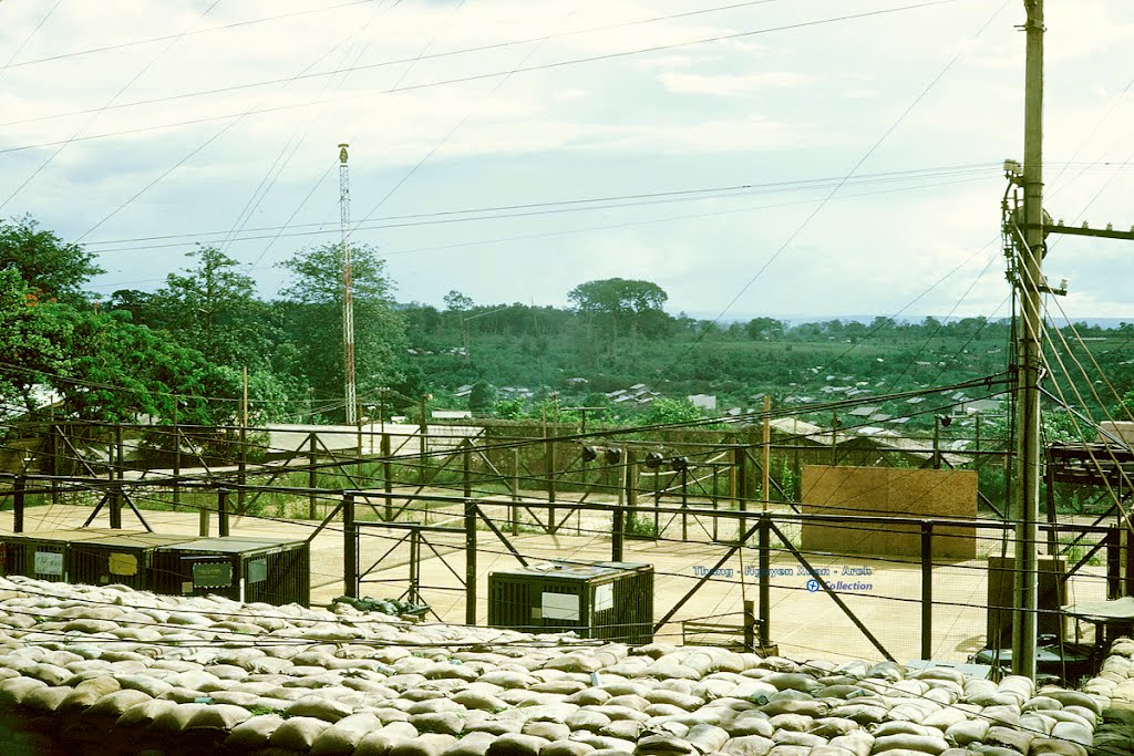 Tennis Courts - Photo by Bill Casey 1968/69 by Ngày Xửa Ngày Xưa