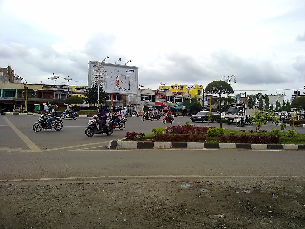 Simpang Surabaya by Deppie