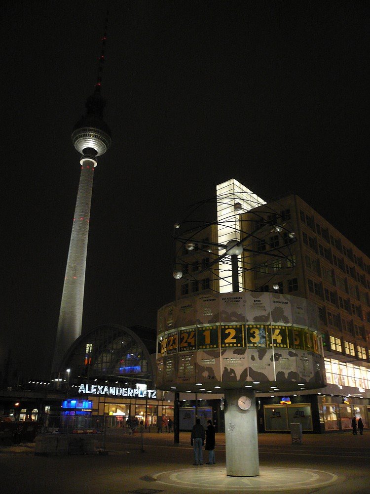 Alexanderplatz Berlin by Martin Jendrichowski